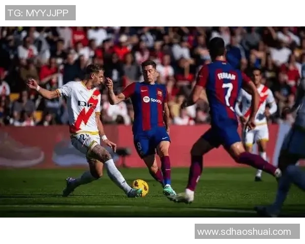 西甲激战：里昂逆转利物浦全场沸腾十大精彩进球回顾